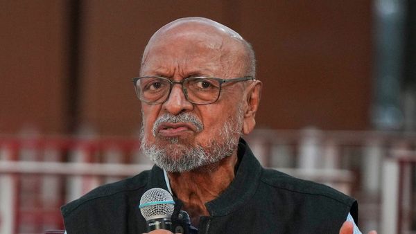 Shyam Benegal s Demise Revisiting The Legendary Filmmaker s Memorable Movies
