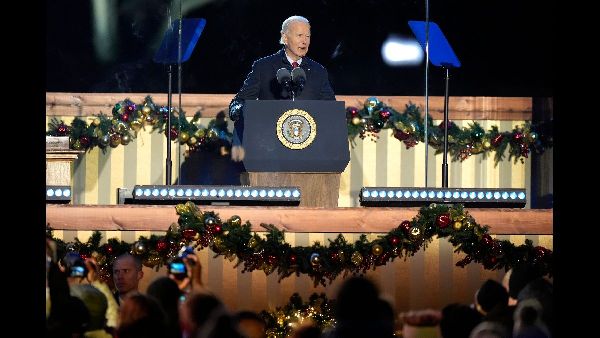 Biden Weighs Pardons for Officials Before Trump