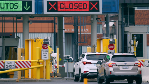 US-Canada border in Buffalo N Y