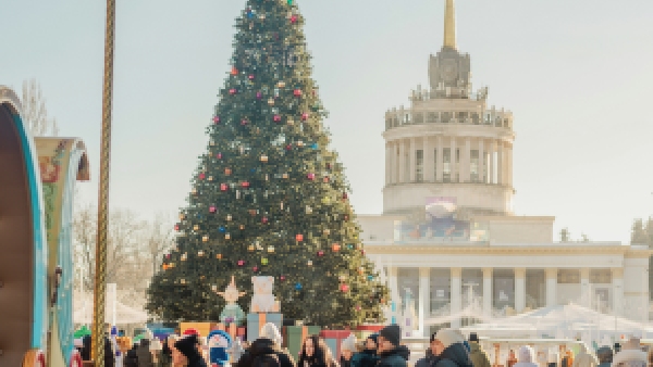 10 Intriguing Christmas Facts