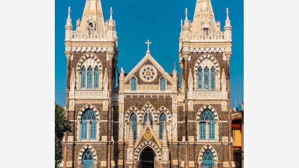 10 Stunning Churches In India