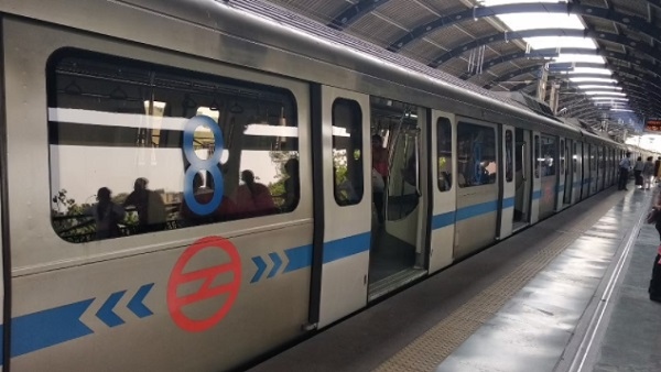 Delhi Metro Blue Line Delayed