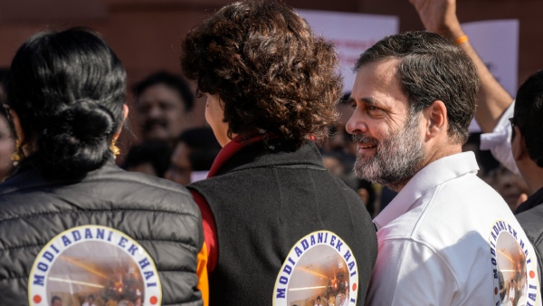 Opposition MP s Unique Protest Opposition MP s Unique Protest