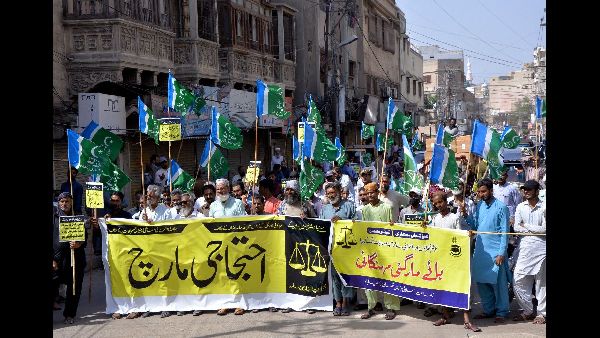 Pakistan Government Acts Against Terrorists on Social Media