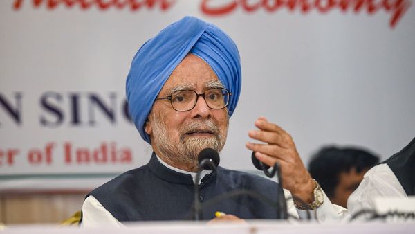 Manmohan Singh Death PM Modi Leaders Across Party Lines Pay Tributes