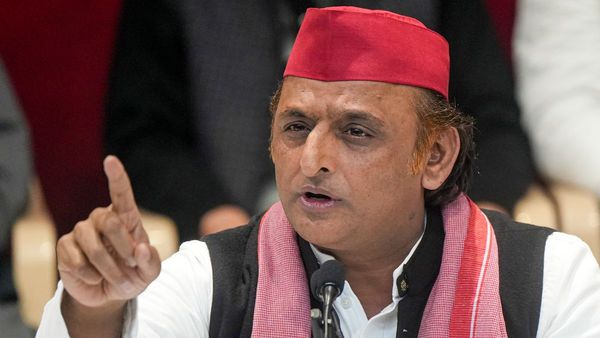 Do Aachman With Yamuna s Water In Mathura Akhilesh Challenges To Yogi Comes To Arvind Kejriwal s Rescue Do Aachman With Yamuna s Water In Mathura Akhilesh Challenges To Yogi Comes To Arvind Kejriwal s Rescue
