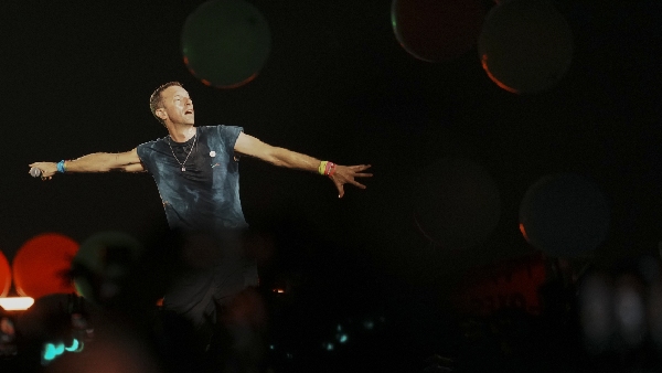 Chris Martin Wows Ahmedabad Fans With Heartfelt Gujarati Greeting At Coldplay Concert WATCH
