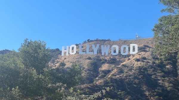 Iconic Hollywood Sign At Risk As Wildfires Ravage Sunset Boulevard Iconic Hollywood Sign At Risk As Wildfires Ravage Sunset Boulevard