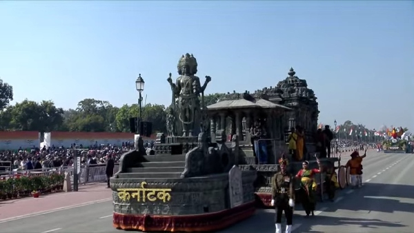 Karnataka s Republic Day Tableau Celebrates Lakkundi s Stone Craft And Timeless Temples