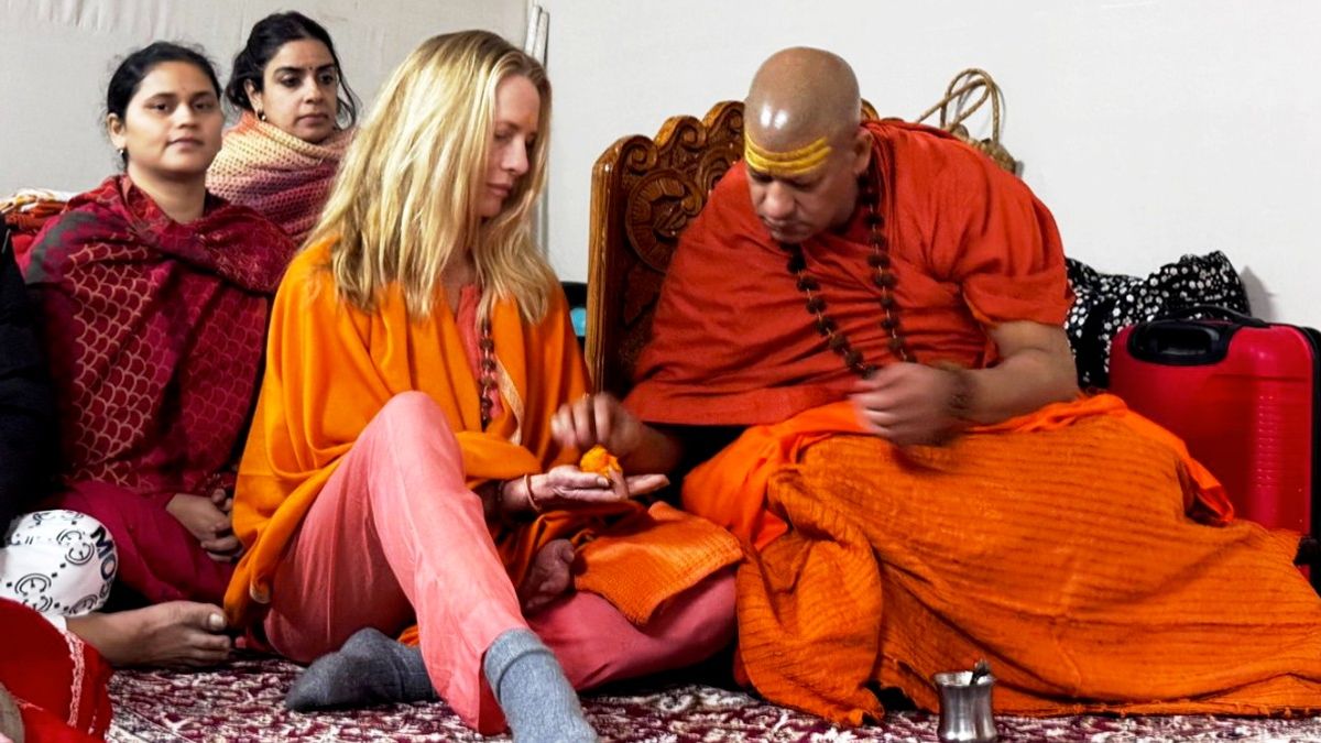 Steve Jobs’ Wife Laurene Powell Makes Swift Exit from Maha Kumbh, Travels to Bhutan