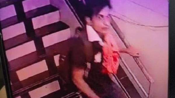 Saif Ali Khan Stabbing Shocking First Image Of Suspect Released By Police Saif Ali Khan Stabbing Shocking First Image Of Suspect Released By Police