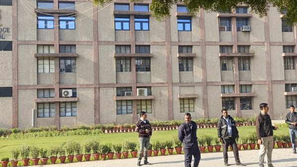 When Are Schools Closed In 2025