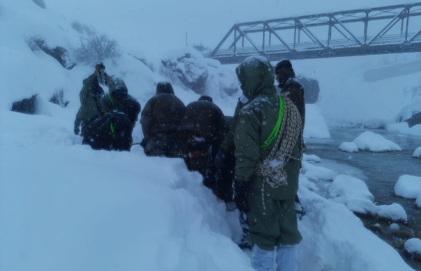 Uttarakhand Avalanche CM Dhami Leads Rescue Efforts as 32 Workers Saved 25 Still Trapped