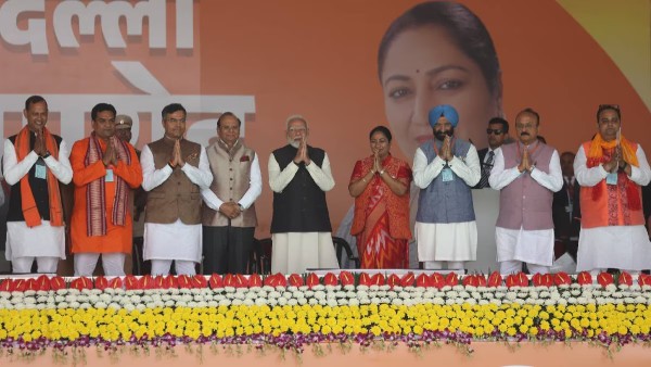 Delhi CM Rekha Gupta Cabinet Ministers along with Prime Minister Narendra Modi