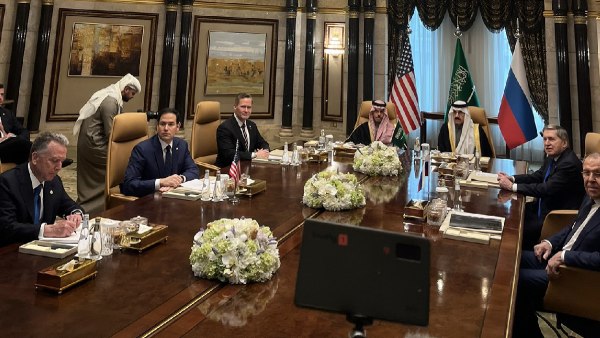 US-Russia Diplomates