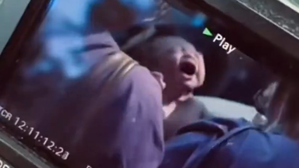 Bangkok Woman Gives Birth On Street Bangkok Woman Gives Birth On Street