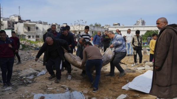 Israel Resumes Attacks On Gaza After Truce Over 400 Killed In Airstrikes Israel Resumes Attacks On Gaza After Truce Over 400 Killed In Airstrikes