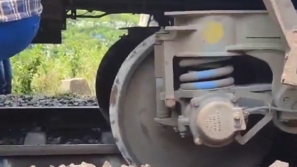 Kamakhya Express Derails Kamakhya Express Derails