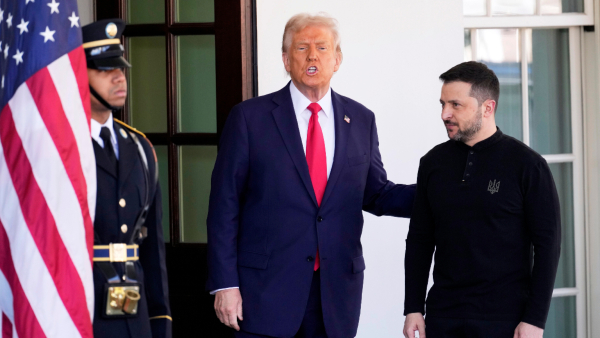 US President Donald Trump with his Ukrainian counterpart Volodymyr Zelenskyy at the White House