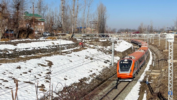 PM Modi to Flag Off Kashmir s First Vande Bharat Train in April 19