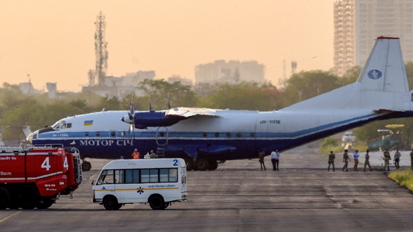 Forget War Pakistan Losing Crores Of Money By Blocking India Flights amp amp Closing Airspace - Know How Much