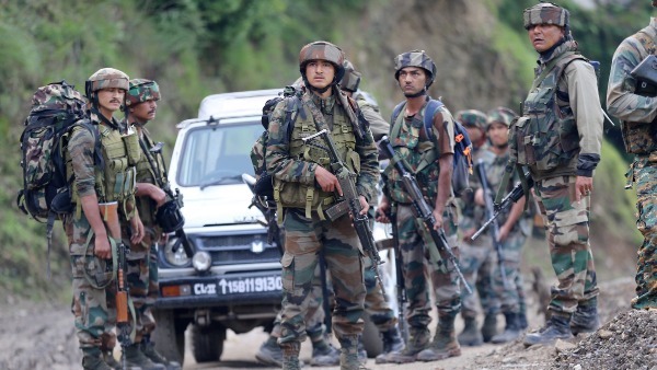 Kupwara Akhnoor Witness Fresh Firing as Pakistan Violates Ceasefire for Fifth Consecutive Day Along LoC Kupwara Akhnoor Witness Fresh Firing as Pakistan Violates Ceasefire for Fifth Consecutive Day Along LoC