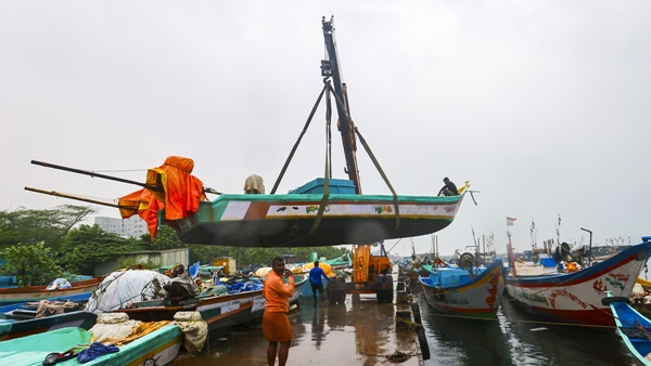 Explainer Why Prices Of Fishes Will Go Up In Tamil Nadu For Next 2 Months amp amp All About 61-Day Fishing Ban