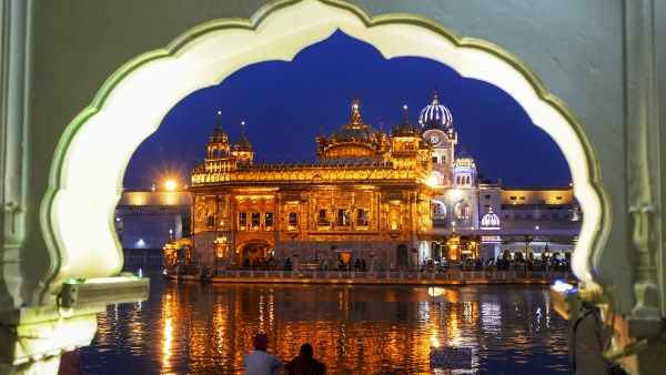 Indian Army Prevents Attack on Golden Temple