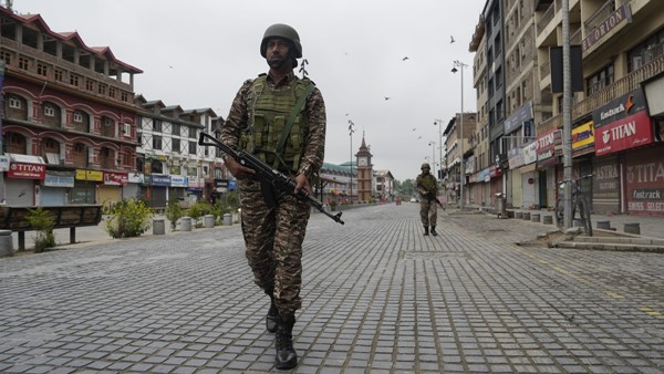 As Tensions Between India-Pakistan Increase China Strongly Urges Both Countries To Exercise Calm Restraint