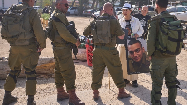 Hamas Releases US-Israeli Hostage Edan Alexander Ahead of Trump s Middle East Visit