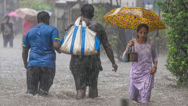 Pune Weather Alert Heavy Rains Flood Pimpri-Chinchwad Vehicles Swept Away
