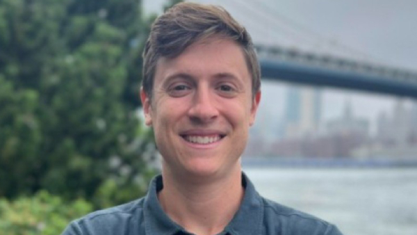 From Data Fatigue To Deep Sleep AI CEO Quits Trackers Sparks Online Wellness Debate