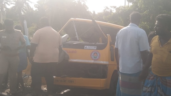 Cuddalore Train-Bus Accident What Led To The Horrific Collision Eyewitness Blame Gatekeeper Cuddalore Train-Bus Accident What Led To The Horrific Collision Eyewitness Blame Gatekeeper