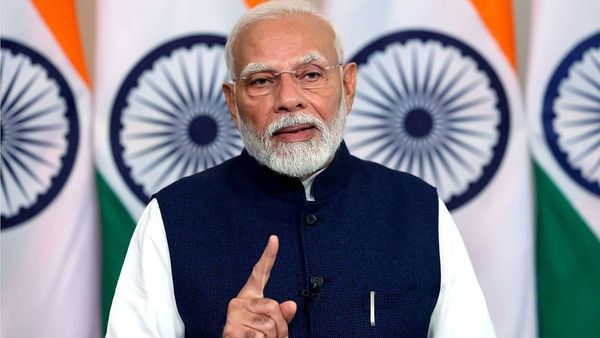 Pm Modi Visits UK To Finalise Trade Agreement