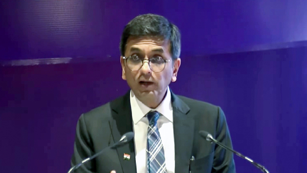 Ex-CJI DY Chandrachud Moves Out Of Official Bungalow After SC Flags Overstay Ex-CJI DY Chandrachud Moves Out Of Official Bungalow After SC Flags Overstay