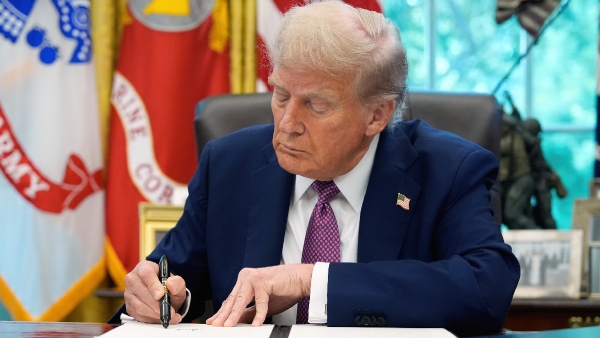 Trump Defends 50 Tariff on India Over Russian Oil Calls It a Tough Move