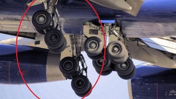 Plane s Landing Gear