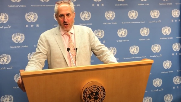 Who Stopped Donald Trump and Melania s Escalator UN Has the Answer