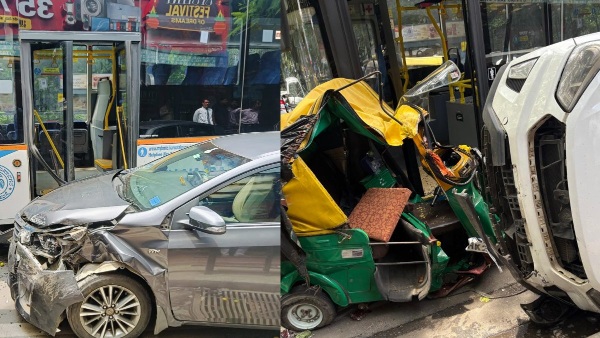 BMTC Bus Driver Suffers Fits Causes Accidents Near Chinnaswamy Stadium