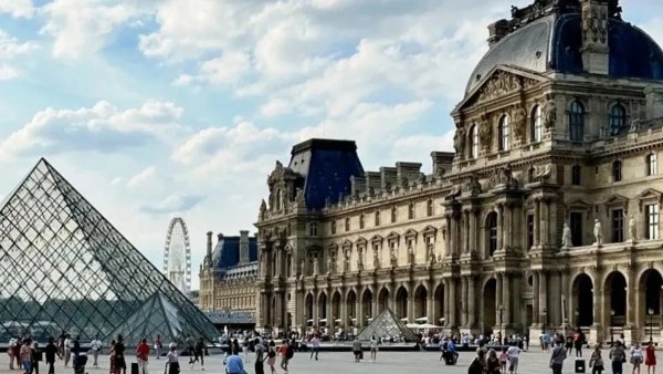 Big Break in Paris Louvre Museum Robbery as Two Arrested Over 2 Million Heist