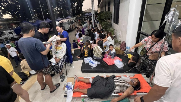 Philippines Hit by 6 9-Magnitude Earthquake 60 Dead Buildings Collapsed
