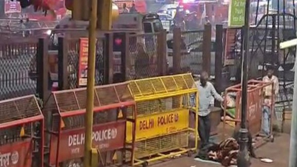 Delhi Police on Red For Bomb Blast