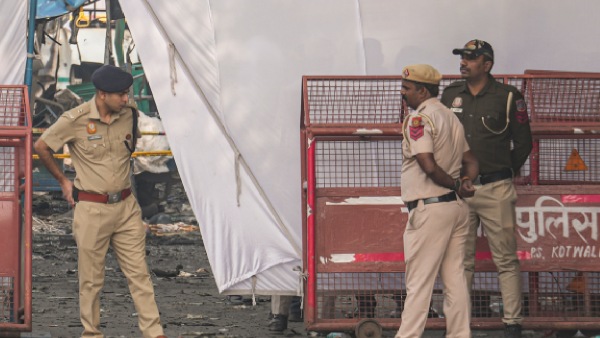 Delhi Police on Red Fort Blast Location Delhi Police on Red Fort Blast Location