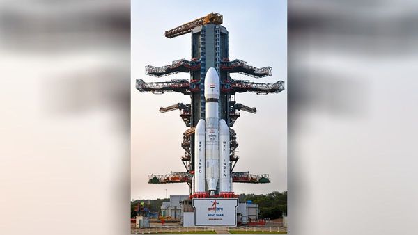ISRO CMS-03 স্যাটেলাইট উৎক্ষেপণ করেছে ISRO CMS-03 স্যাটেলাইট উৎক্ষেপণ করেছে