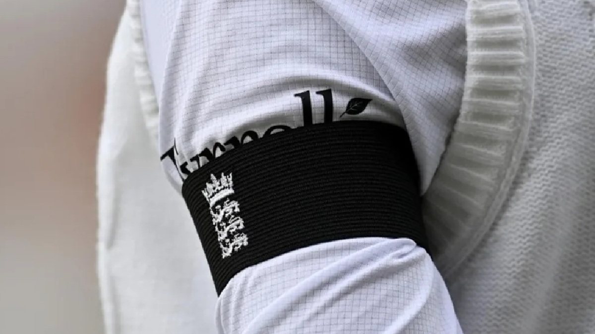 Black armbands to show solidarity Black armbands to show solidarity