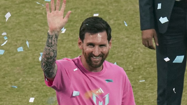 Lionel Messi concludes India tour