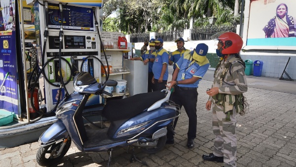 No PUC No Fuel Delhi Govt Announces Strict Measures Amid Air Pollution Crisis