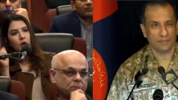 Pak Army Officer Winks