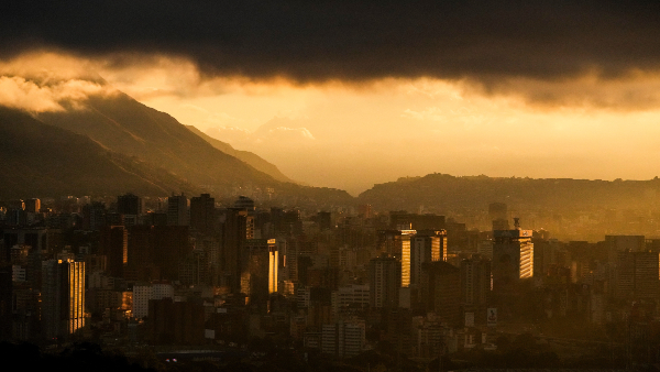 Gunfire Reported Near Caracas Presidential Palace Amid Drone and Aircraft Sounds Gunfire Reported Near Caracas Presidential Palace Amid Drone and Aircraft Sounds