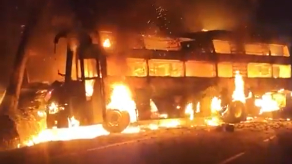 Shivamogga Bus Accident Non-AC Sleeper Bus With 36 Passengers Catches Fire on Hosanagara Bengaluru Route Shivamogga Bus Accident Non-AC Sleeper Bus With 36 Passengers Catches Fire on Hosanagara Bengaluru Route